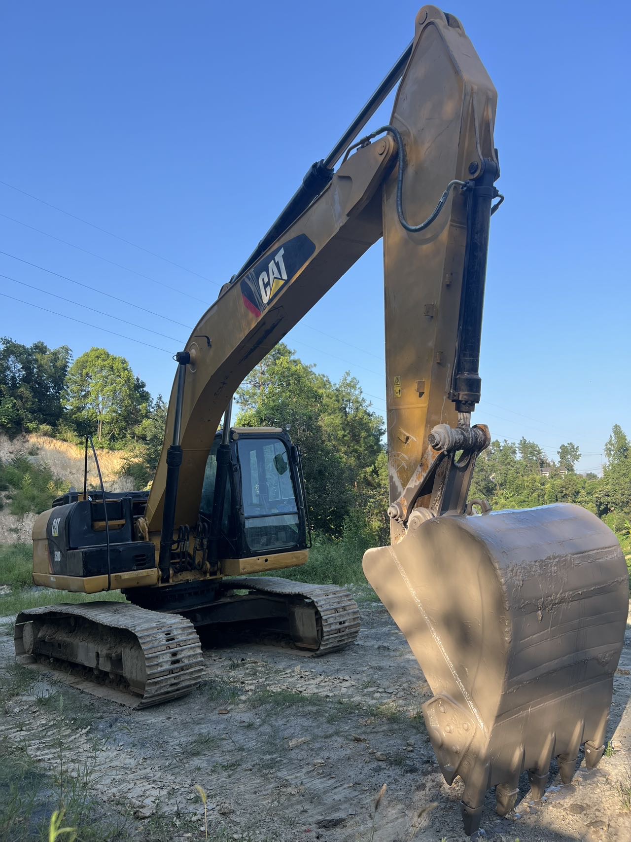 Buy Caterpillar 320C Used Excavator / 2