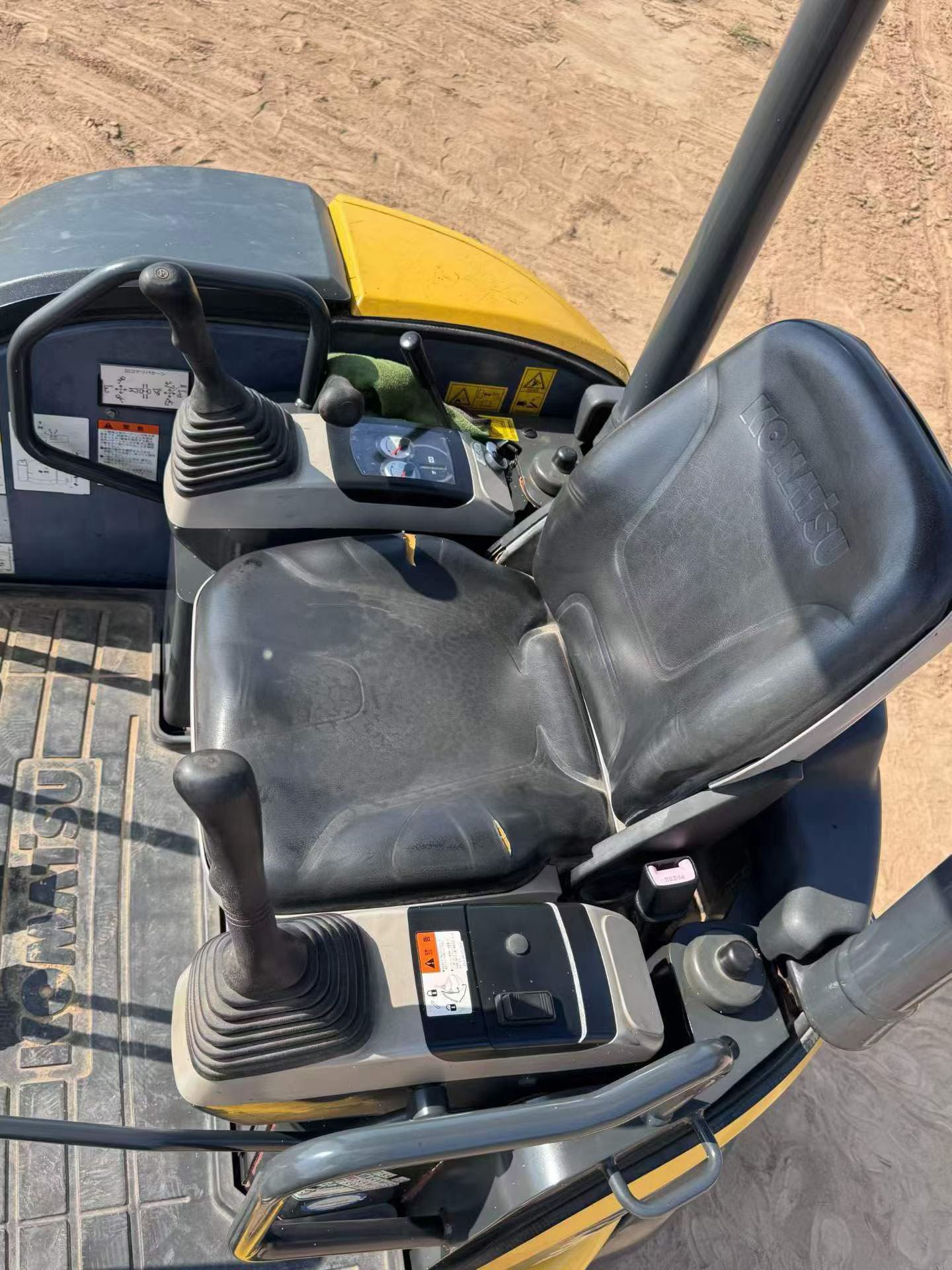 Buy Komatsu PC30 Used Excavator / 4