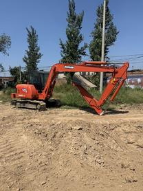 Buy Doosan DH60 Used Excavator / 4 Buy Doosan DH60 Used Excavator / 4