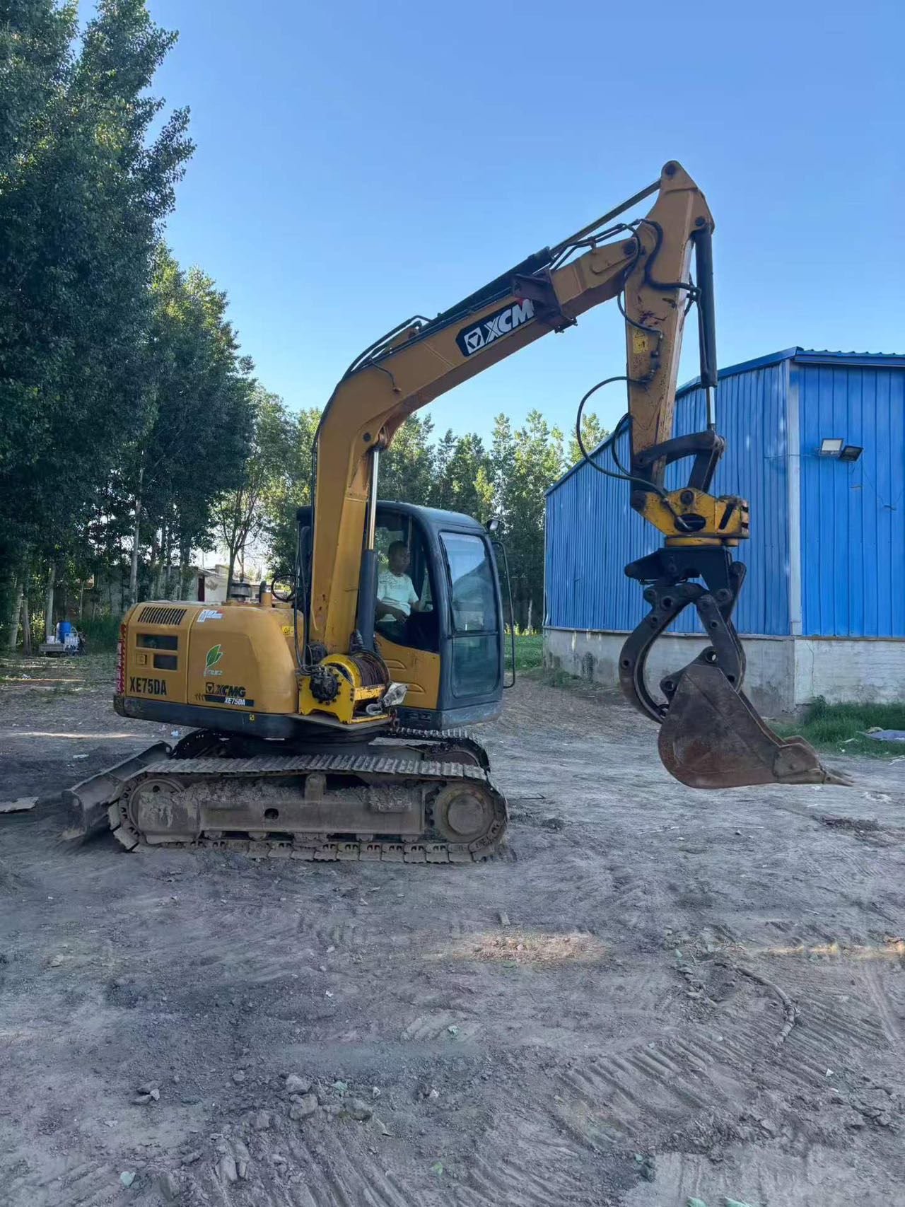Buy XCMG XE75DA PLUS Used Excavator / 2