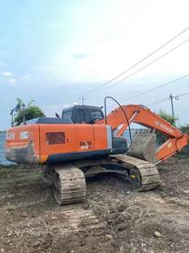 Buy Hitachi EX200-6 Used Excavator / 8 Buy Hitachi EX200-6 Used Excavator / 8