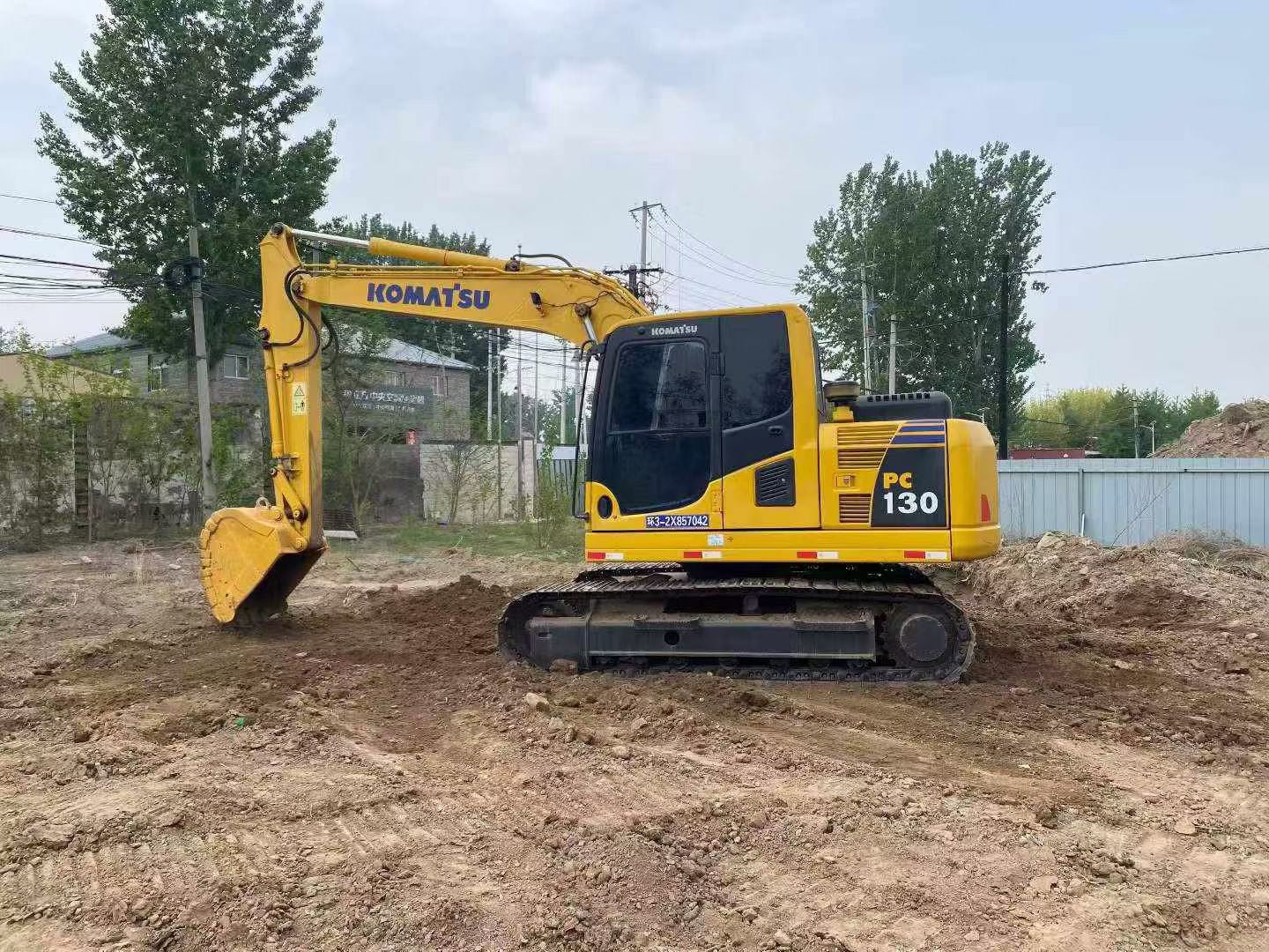 Buy Komatsu PC130-7 Used Excavator / 5