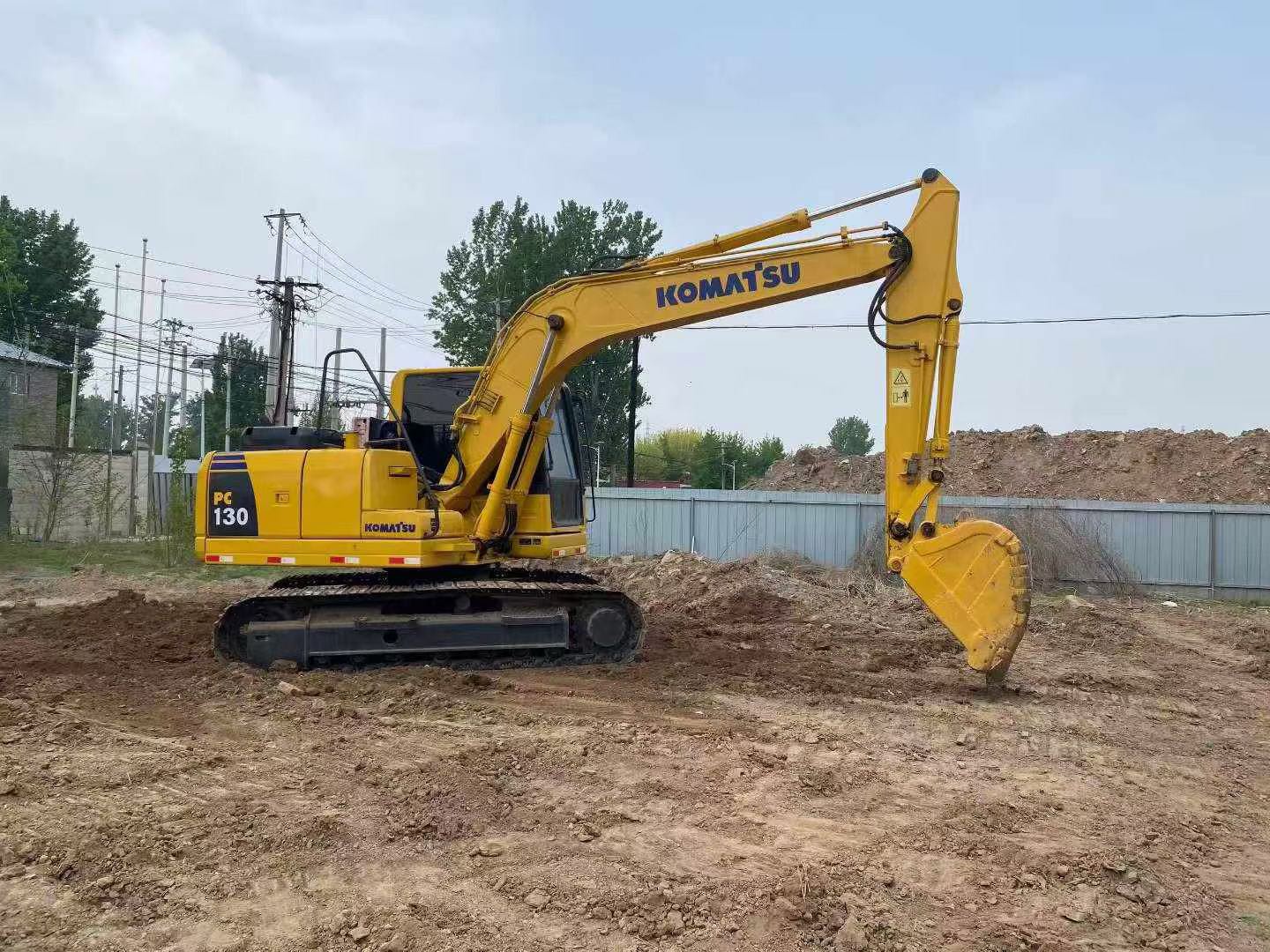 Buy Komatsu PC130-7 Used Excavator / 6