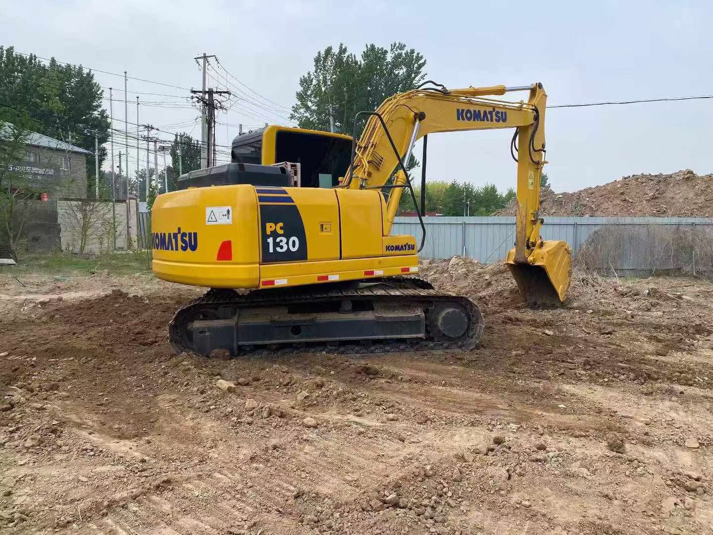 Buy Komatsu PC130-7 Used Excavator / 2