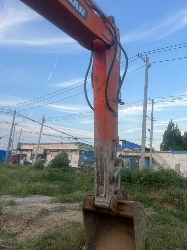 Buy Doosan DH150-7 Used Excavator / 6