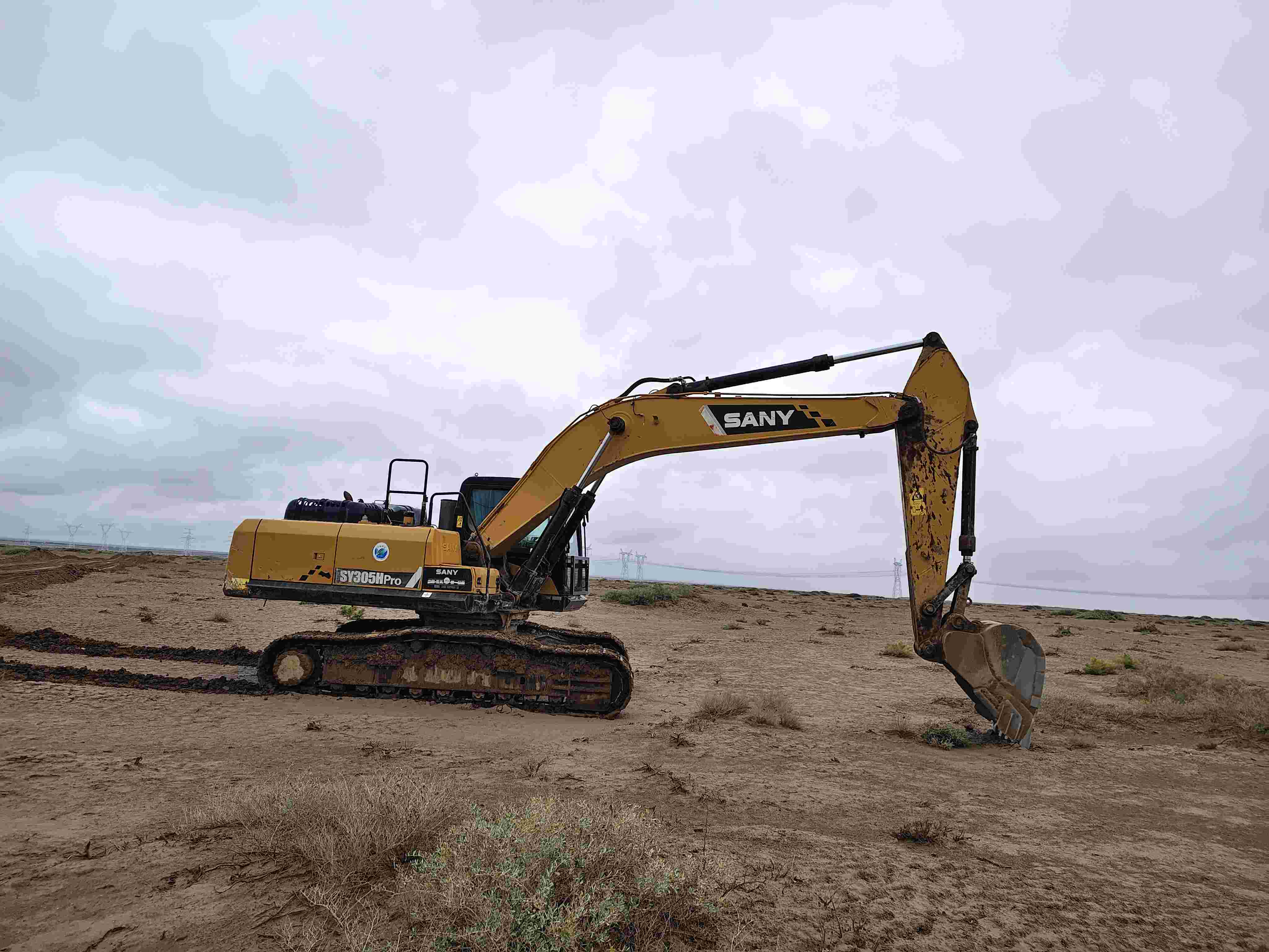 Buy Sany SY245H Used Excavator / 2