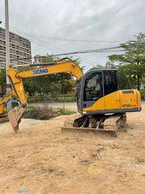 Buy XCMG XE75DA PLUS Used Excavator / 2 Buy XCMG XE75DA PLUS Used Excavator / 2