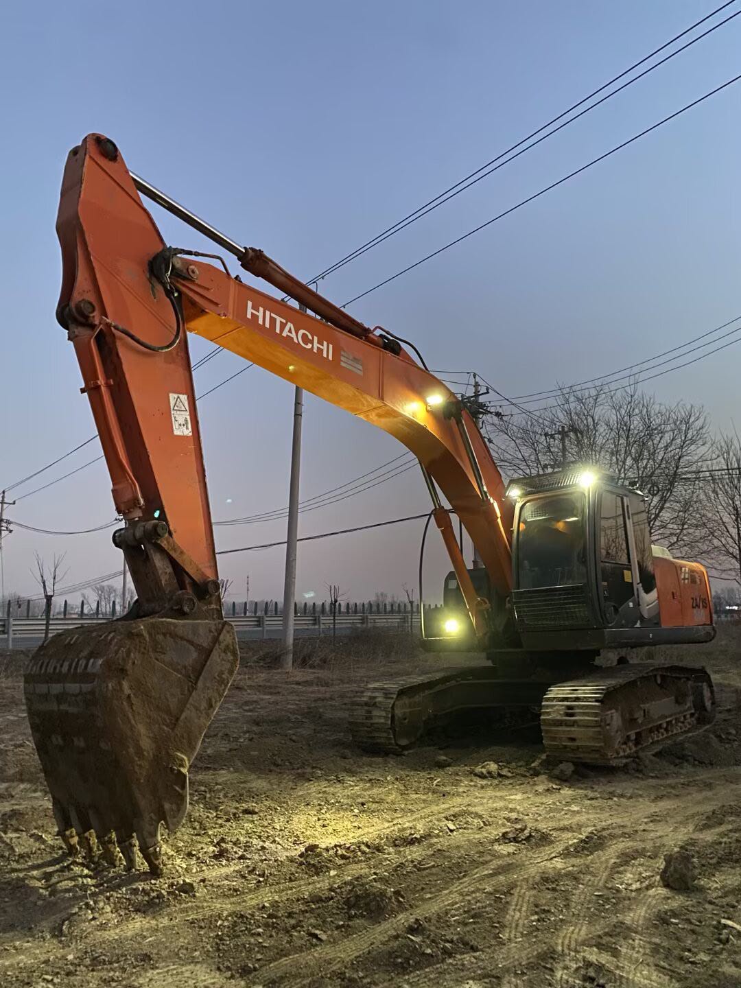 Buy Hitachi ZX240-3G Used Excavator / 2