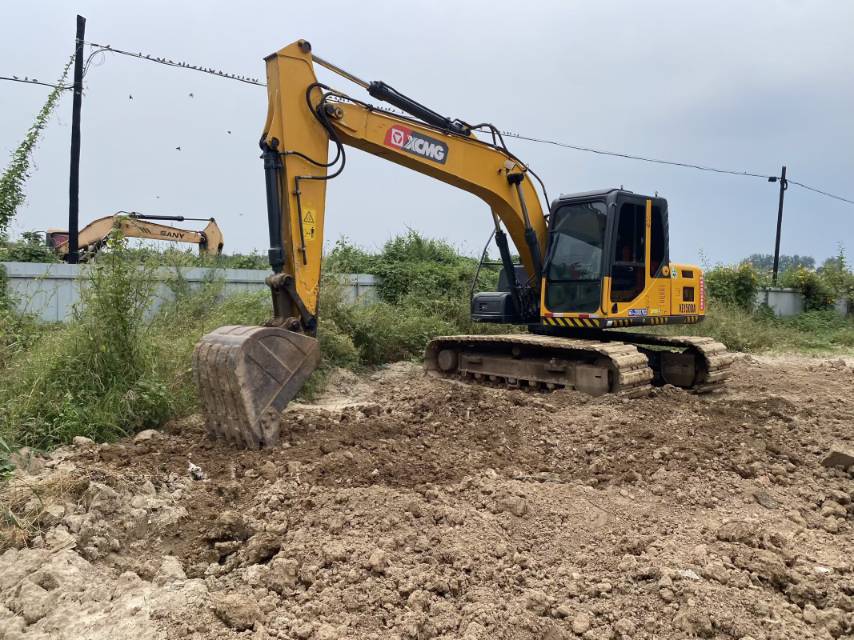 Buy XCMG XE150WD Used Excavator / 6