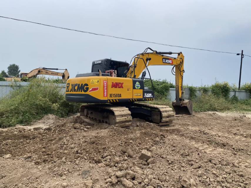 Buy XCMG XE150WD Used Excavator / 4