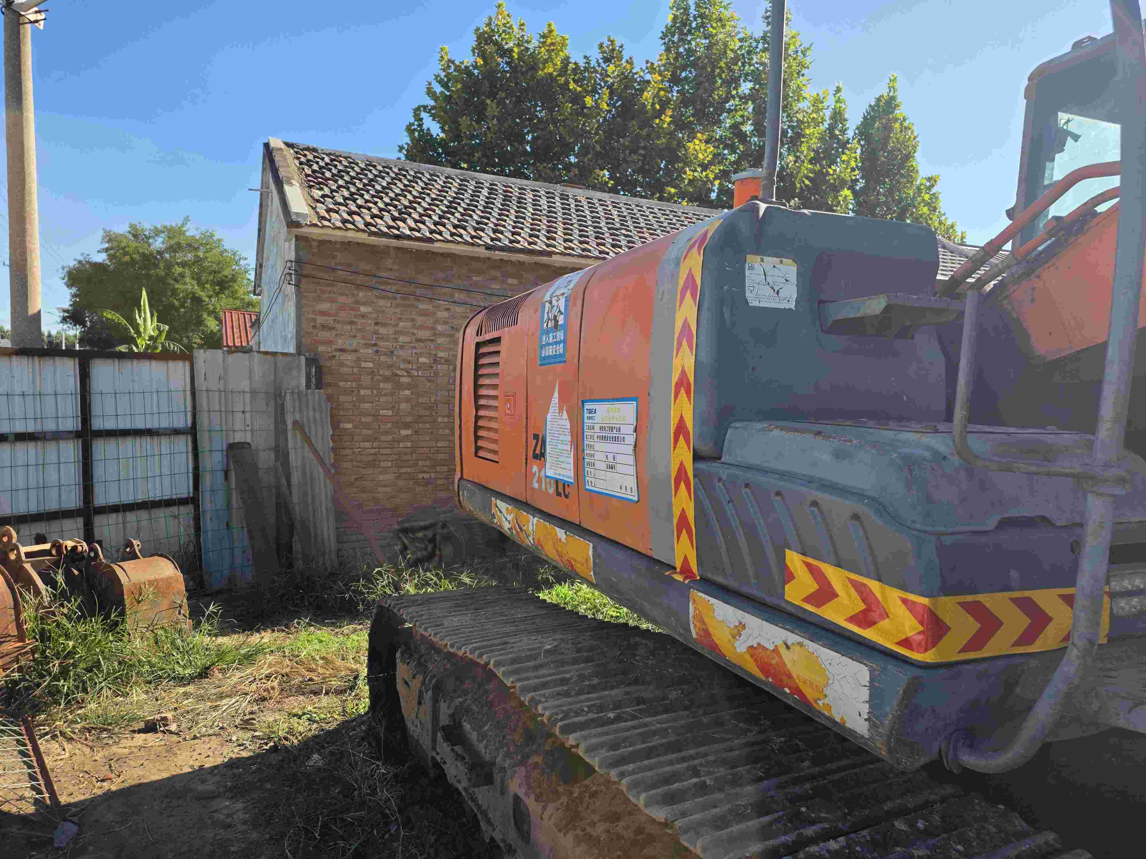 Buy Hitachi ZX210LCH Used Excavator / 7