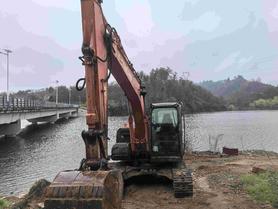 Buy Hitachi EX130 Used Excavator / 2 Buy Hitachi EX130 Used Excavator / 2