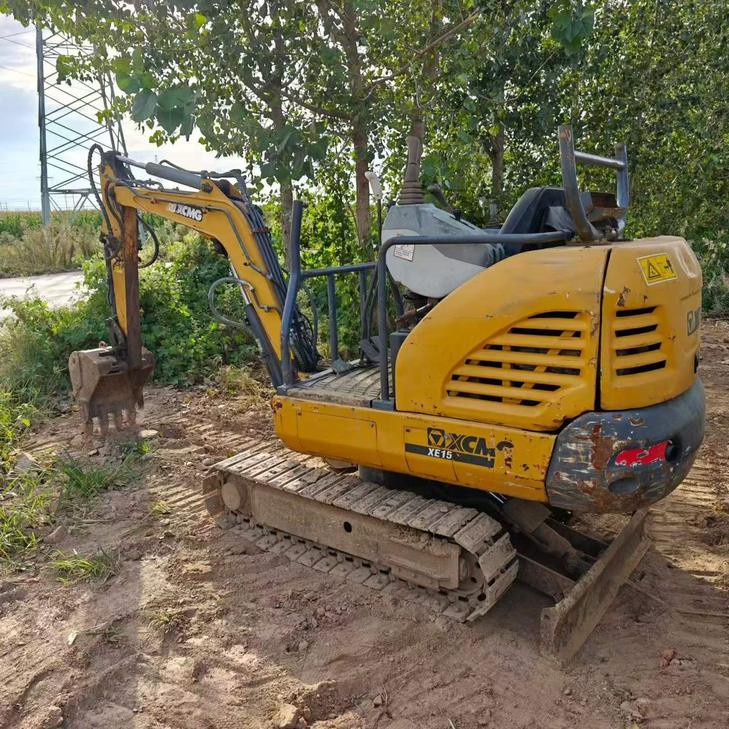 Buy XCMG XE15U Used Excavator / 1