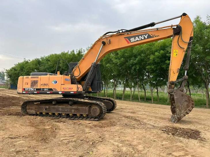Buy Sany SY215C Used Excavator / 1