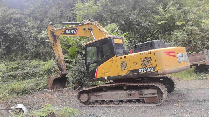 Buy Sany 205C-8 Used Excavator / 1
