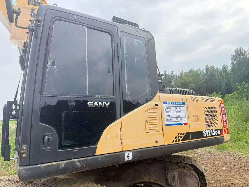 Buy Sany SY215C Used Excavator / 8