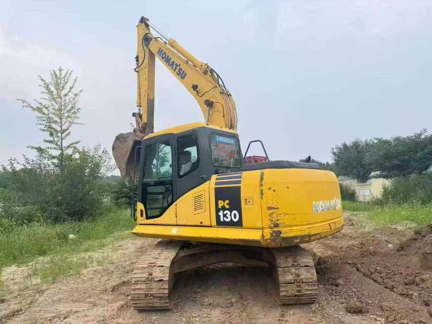 Buy Komatsu PC130 Used Excavator / 3