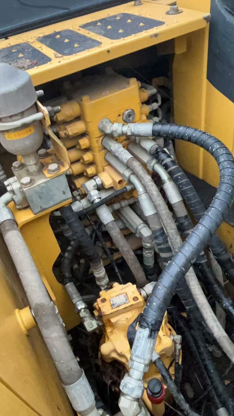 Buy Komatsu PC110-7 Used Excavator / 2