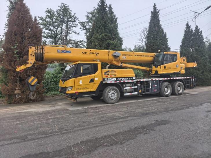 Buy XCMG QY25K5A Used Crane / 1