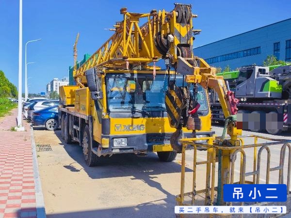 Buy XCMG QY20G Used Crane / 3