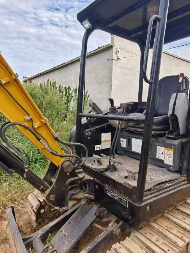 Buy Sany SY26U Used Excavator / 3