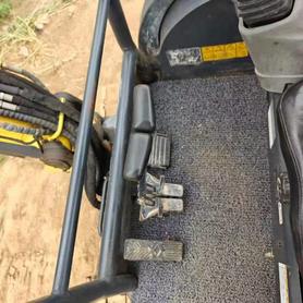 Buy Yanmar Vio33-6B Used Excavator / 4 Buy Yanmar Vio33-6B Used Excavator / 4