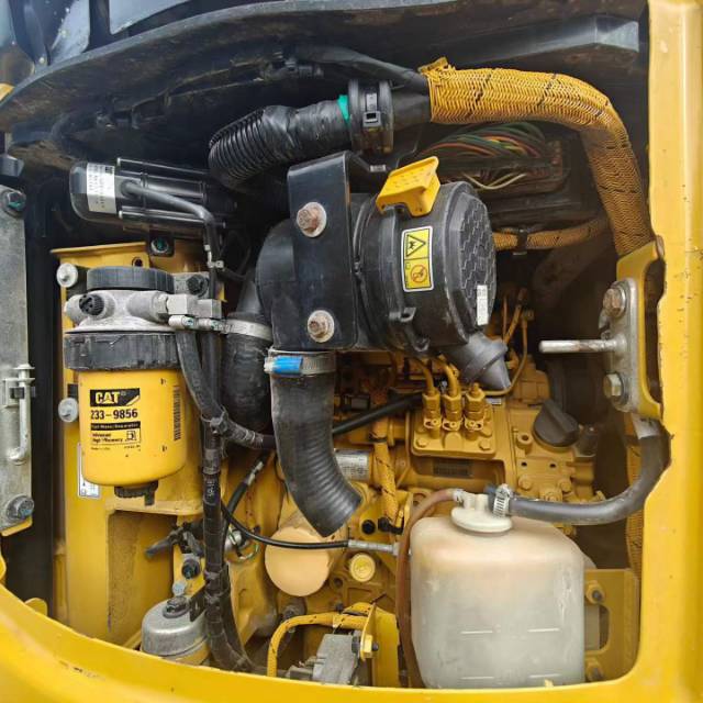 Buy Caterpillar 301.5CR Used Excavator / 5