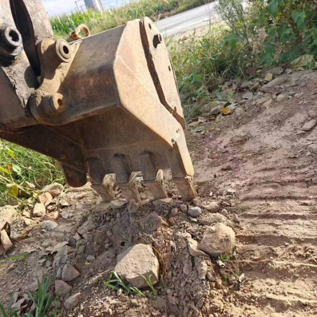 Buy XCMG XE15 Used Excavator / 9