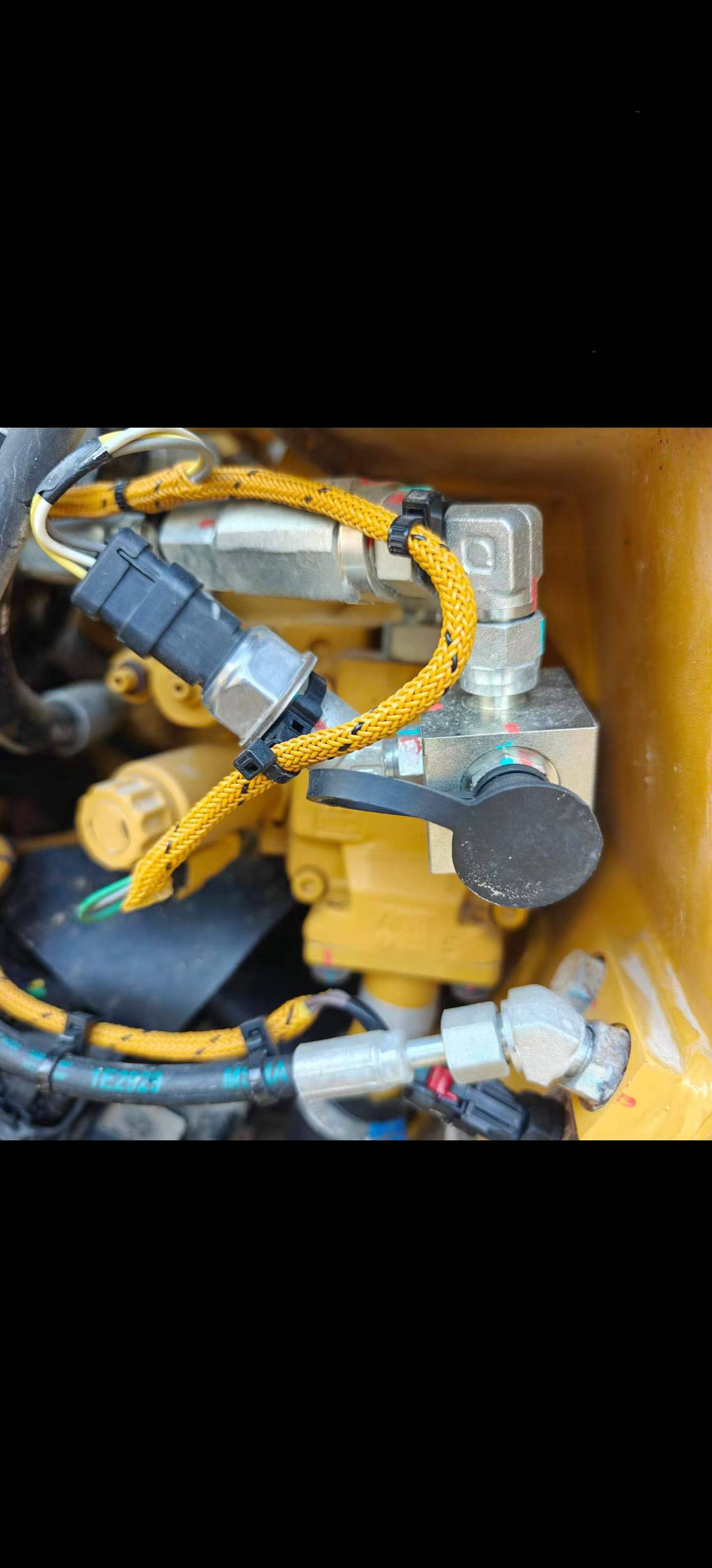 Buy Caterpillar 301.5CR Used Excavator / 8