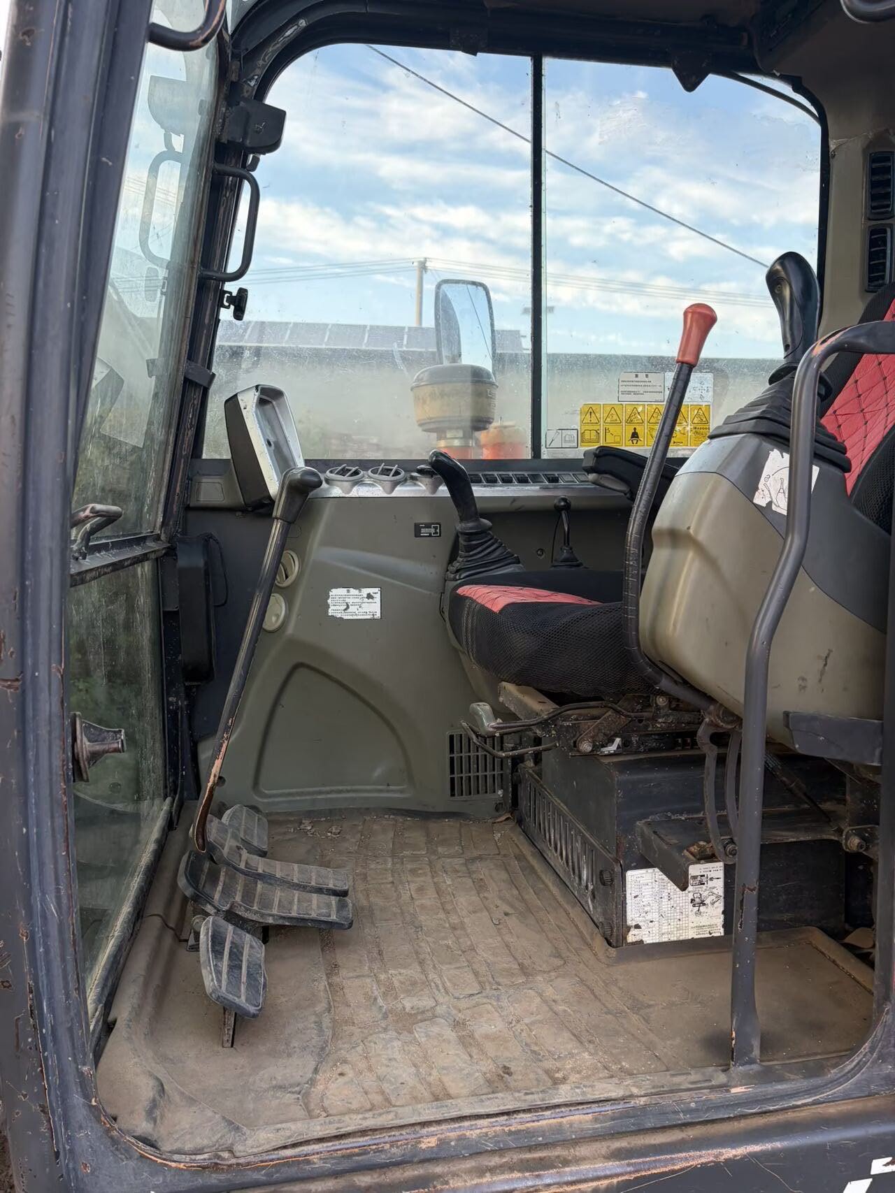 Buy Doosan 60-7 Used Excavator / 9