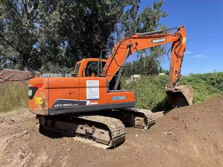 Buy Doosan DX150-9C Used Excavator / 1