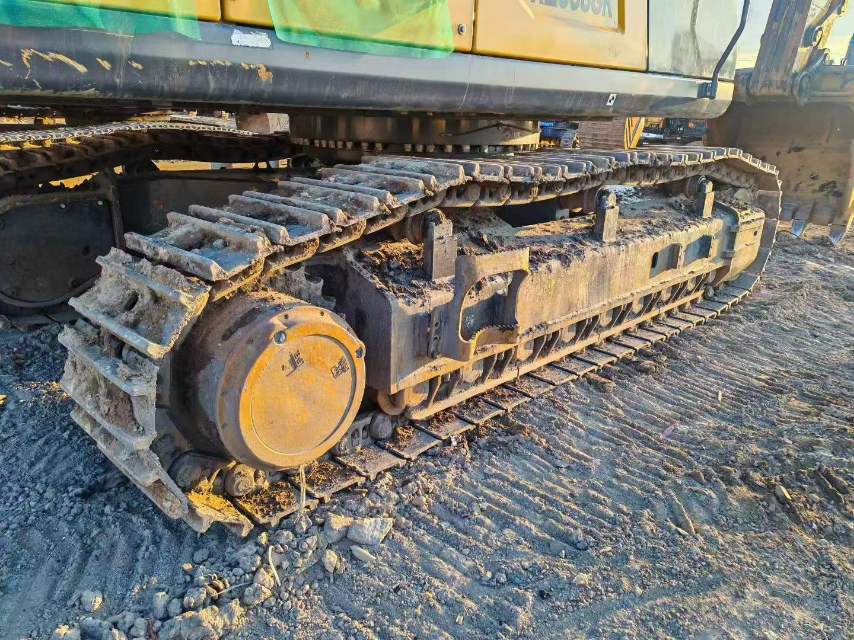 Buy XCMG XE650GK Used Excavator / 2