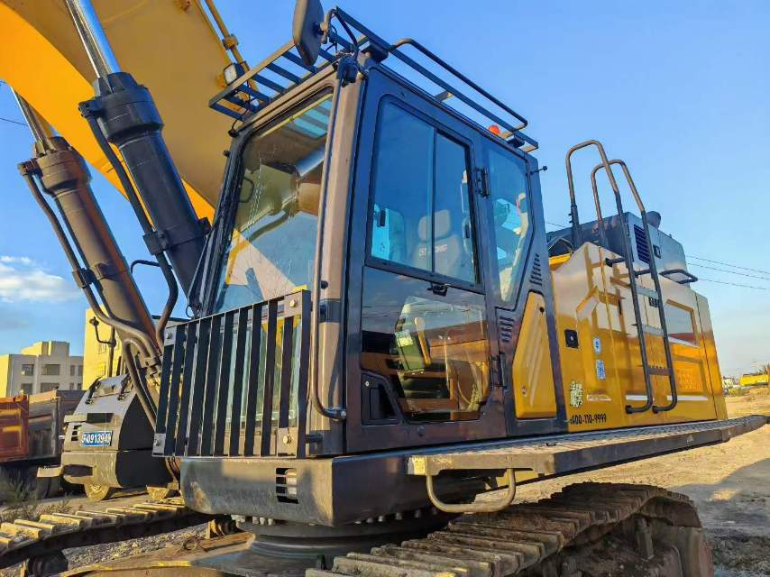 Buy XCMG XE650GK Used Excavator / 4