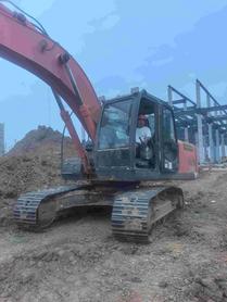 Buy Hitachi EX200-6 Used Excavator / 7 Buy Hitachi EX200-6 Used Excavator / 7
