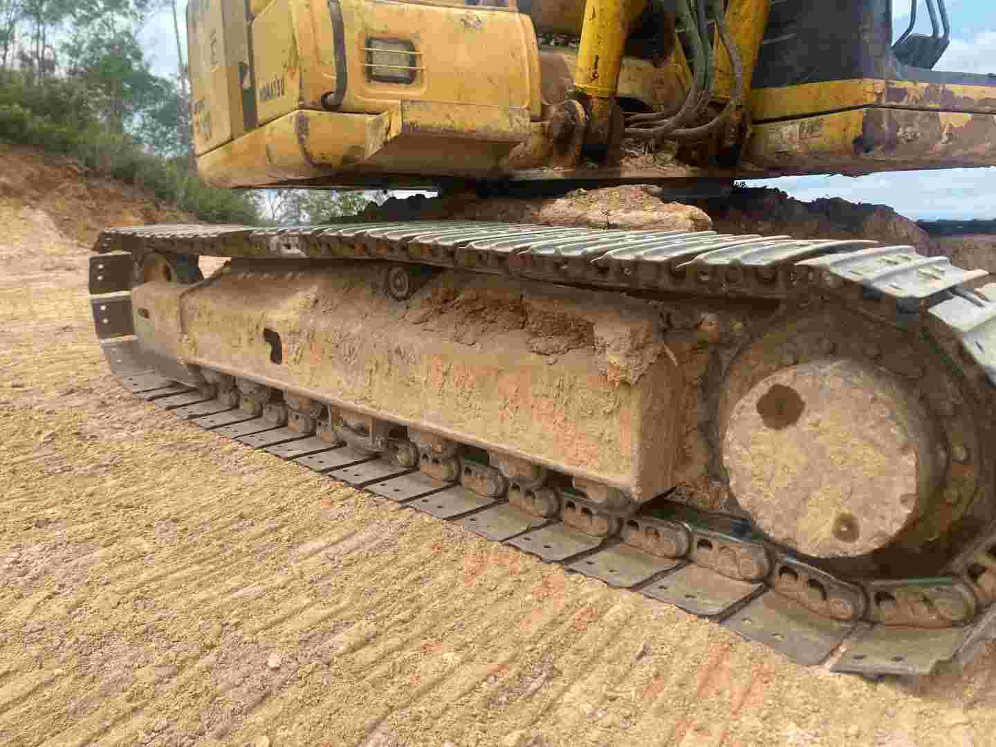 Buy Komatsu C120-8 Used Excavator / 6 Buy Komatsu C120-8 Used Excavator / 6