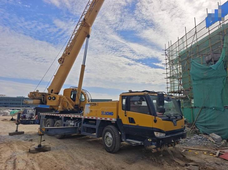 Buy XCMG QY25K5-II Used Crane / 1