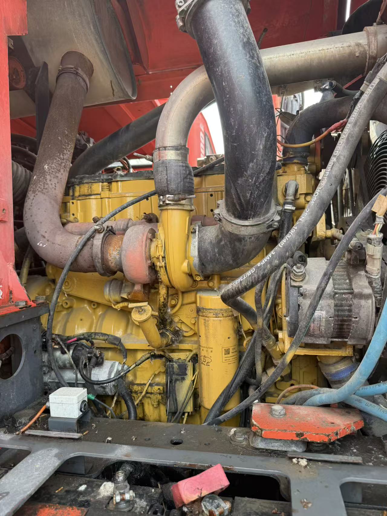Compre Plataforma de Perforación Jumbo de perforación Sandvik DX810i Usada / 3