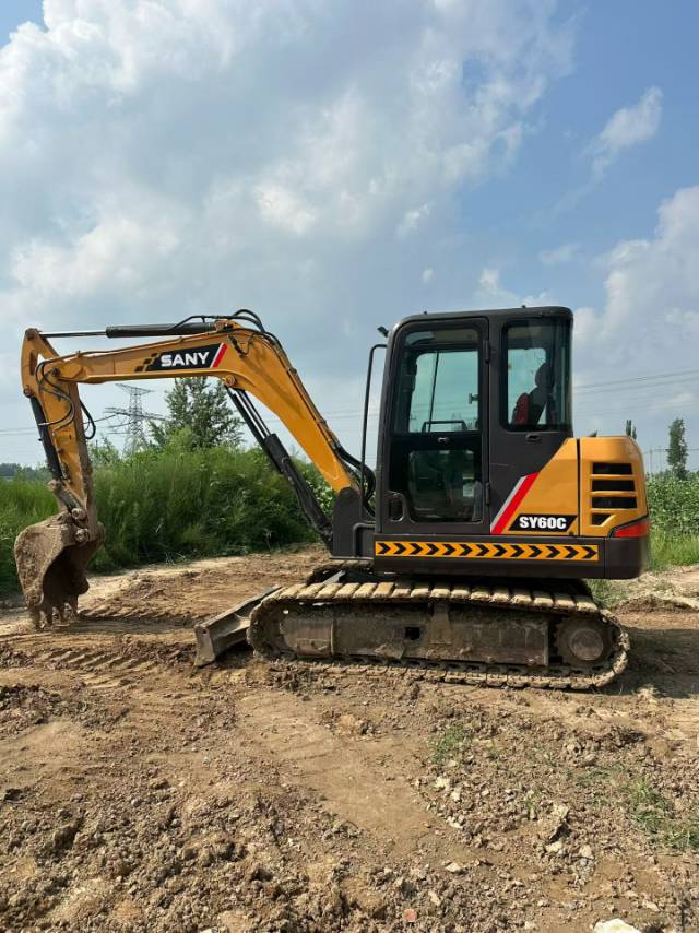 Buy Sany SY60 Used Excavator / 7