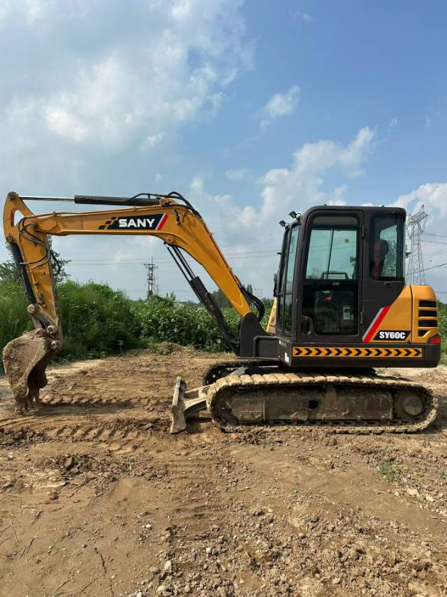 Buy Sany SY60 Used Excavator / 3