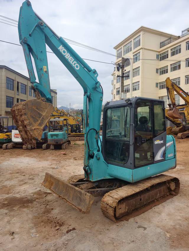 Buy Kobelco SK60 Used Excavator / 5