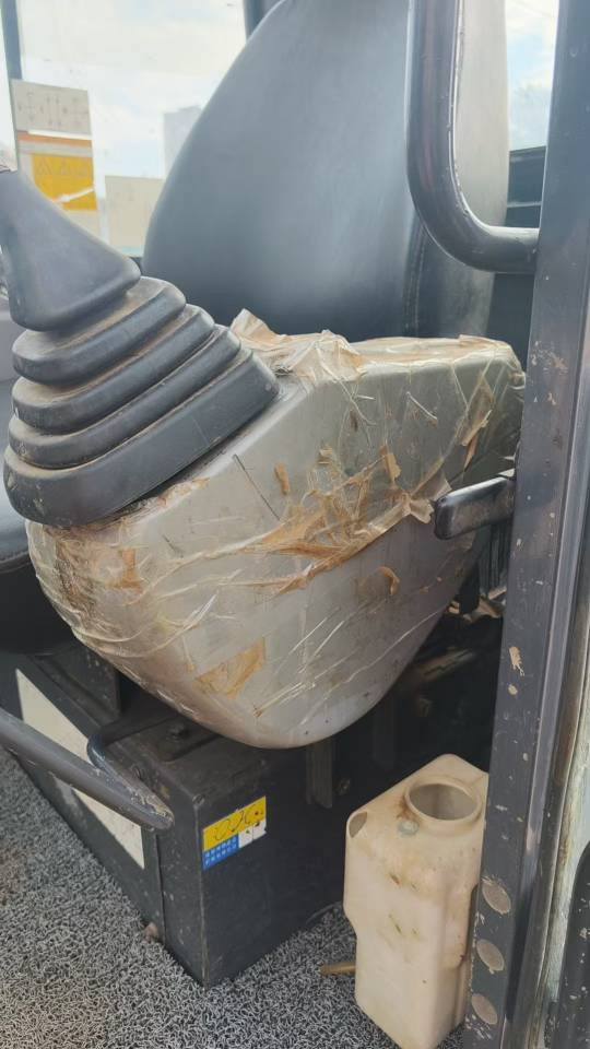 Buy Kobelco SK60 Used Excavator / 9