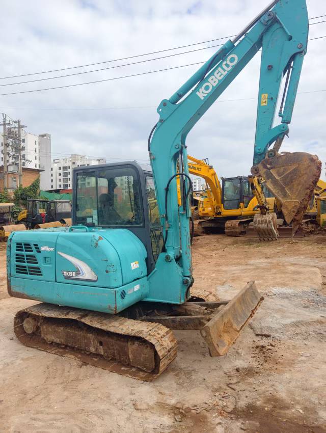 Buy Kobelco SK60 Used Excavator / 7