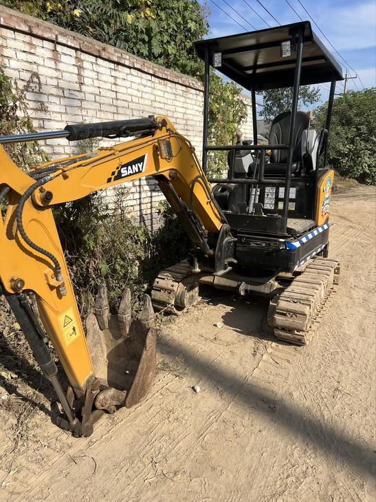 Buy Sany SY16C Used Excavator / 1