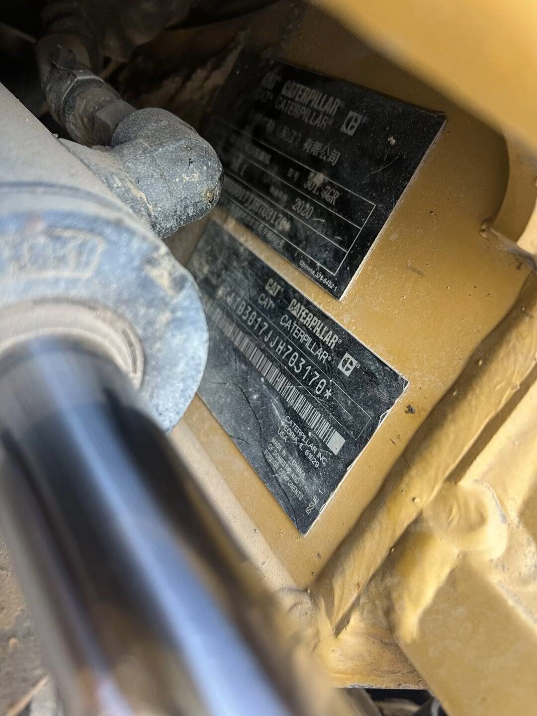 Buy Caterpillar Used Excavator / 8