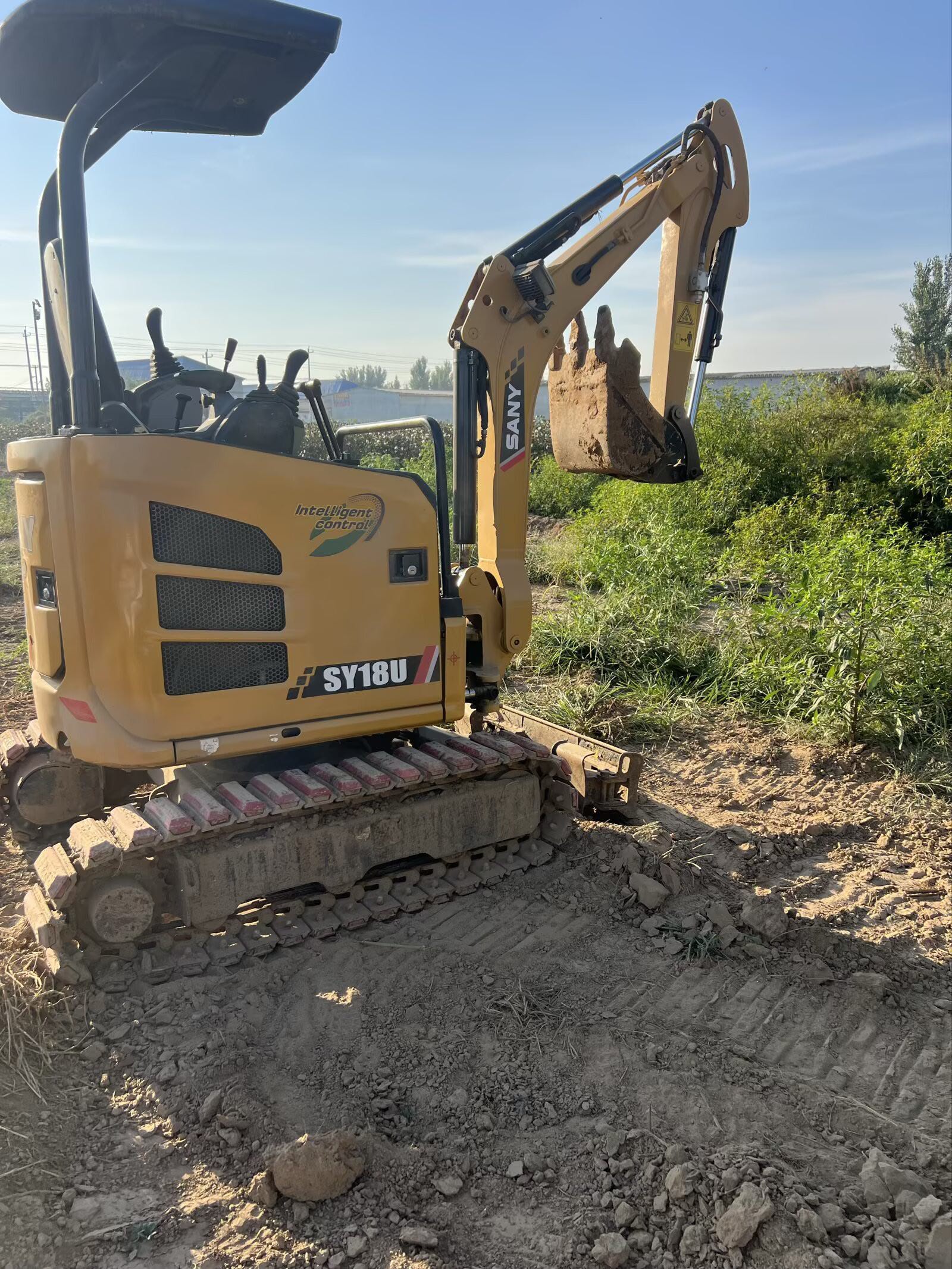 Buy Sany SY18U Used Excavator / 3