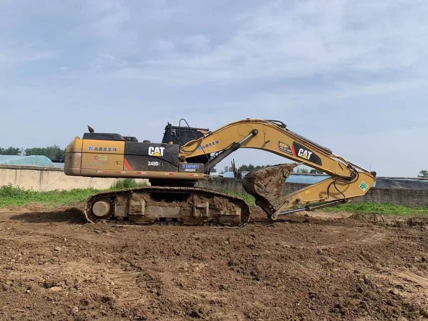 Buy Caterpillar 340D Used Excavator / 3