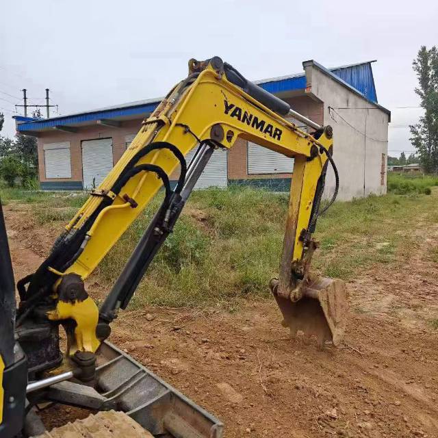Buy Yanmar Vio33-6B Used Excavator / 2