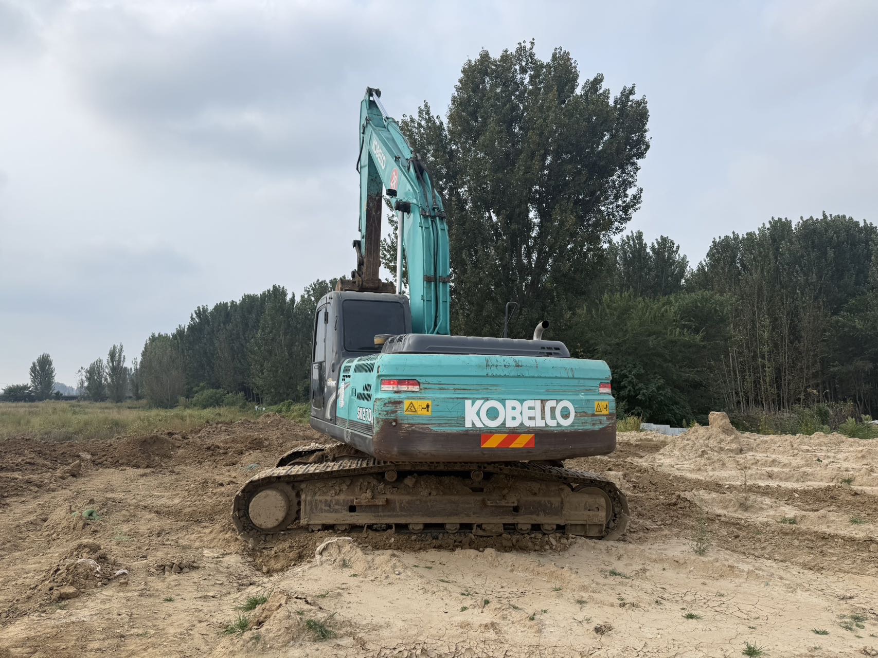Buy Kobelco 210LC-9 Used Excavator / 3