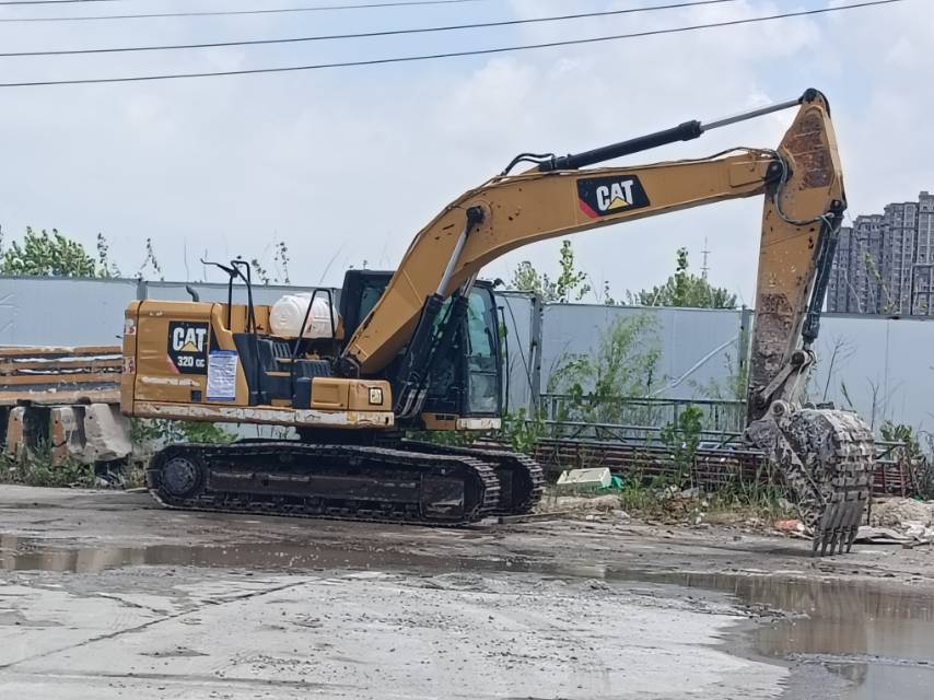 Buy Caterpillar 320GC Used Excavator / 3