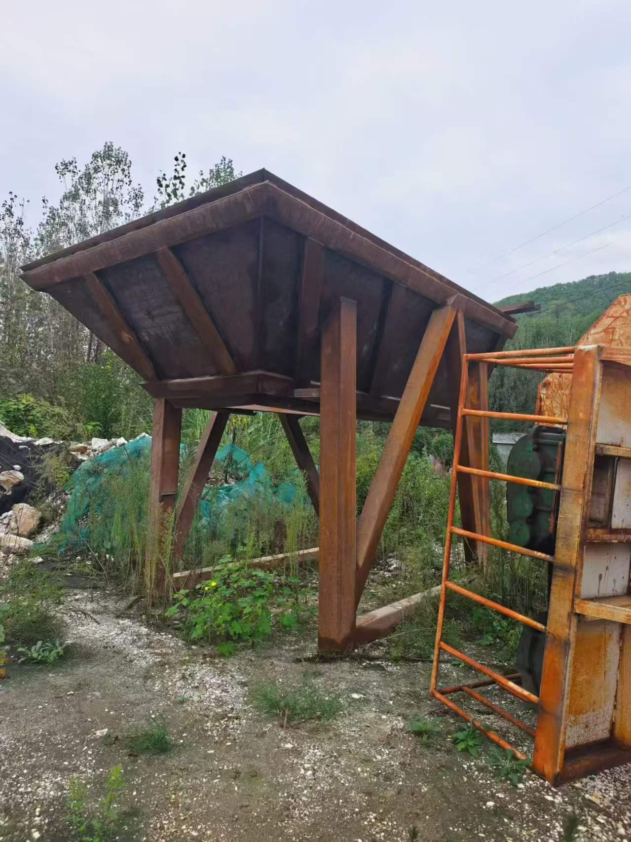 Compre Trituradora Trituradora de mandíbulas SHANBAO PE-600×900 Usada / 7